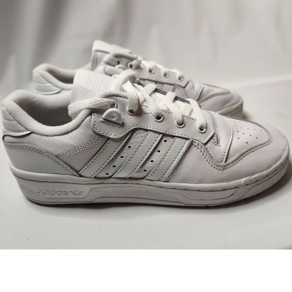Adidas Rivalry Low Women’s Size 8 White Sneakers Retro Style